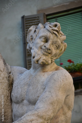 Bergamo, Piazza del Delfino