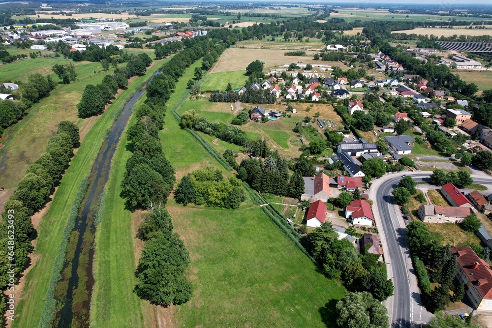 Elsterwerda, Schwarze Elster und Ortsteil Krauschütz , flussaufwärts 2023