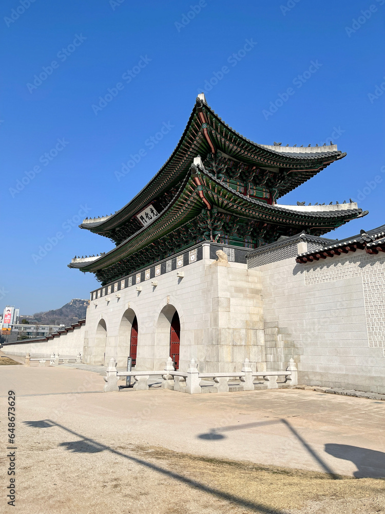 Naklejka premium Gwanghwamun gate in seoul