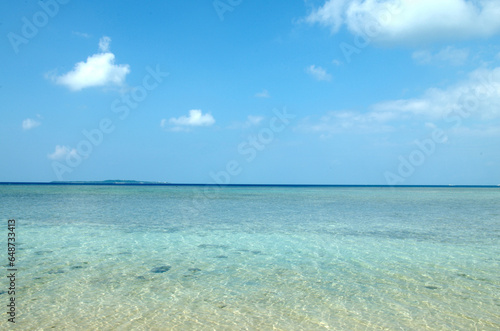 離島 夏の海と青空 西表島中野海岸