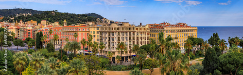 Aerial panoramic view of Jardin Albert 1 garden, Old Town or Vielle Ville buildings and the Mediterranean Sea at sunset in Nice, South of France © SvetlanaSF