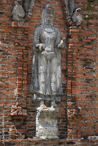 historische Tempel und Buddhastatuen in Samut Prakhan, Thailand