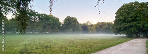 Frühnebel im Stadtpark Hamburg photo