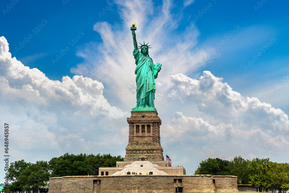 Fototapeta premium Statue of Liberty in New York
