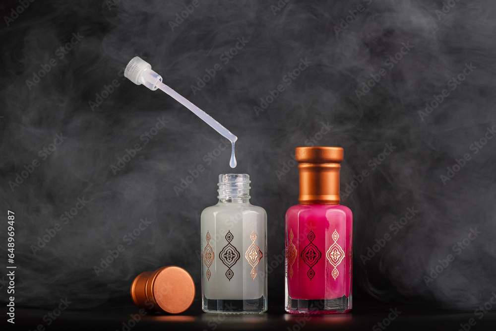 Misk Perfume: Captivating Aromas of the Orient,with smokey background  - obrazy, fototapety, plakaty 