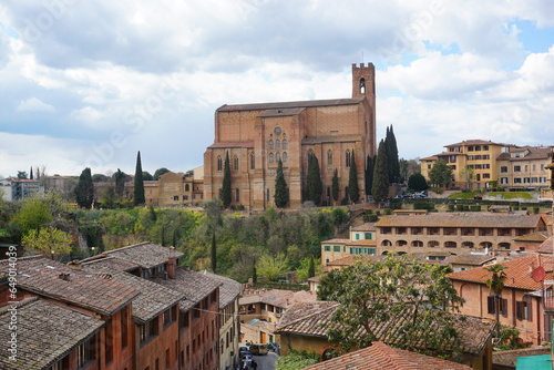 Basílica de Santo Domingo (Basilica di San Domenico), una importante iglesia gótica en Siena, Italia