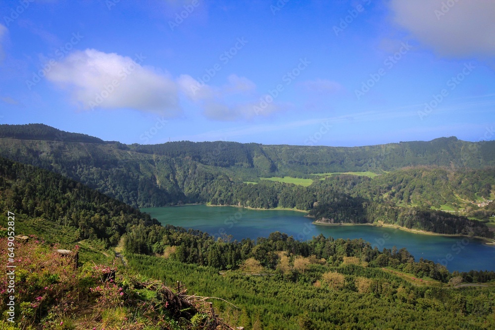 Obraz premium Sete Cidades lakes cloudy view by spring, Azores, Portugal