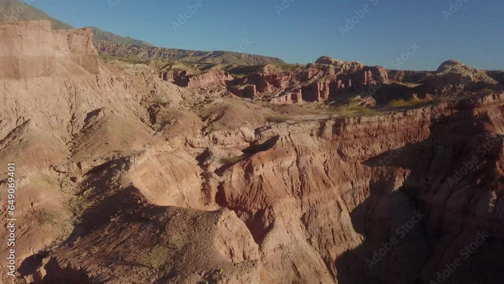Desert landscape of northwestern Argentina
Desert landscape of northwestern Argentina