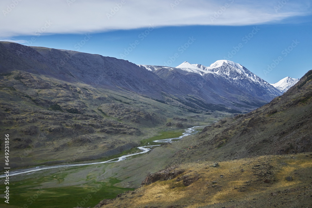 Nature of the Altai Mountains, alpine landscapes, mountain ranges and peaks, hiking