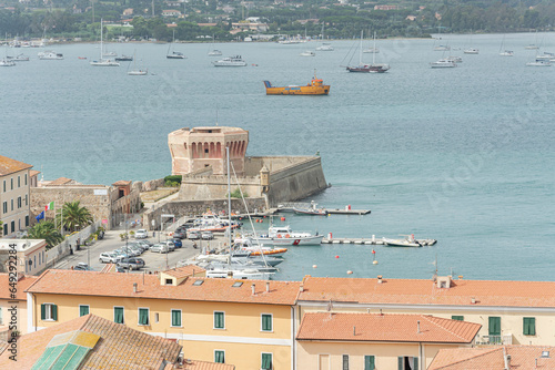 Torre del Martello im Hafen von Portoferraio