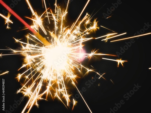 Wallpaper Mural 着火中の手持ち花火 Torontodigital.ca