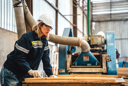 woman carpenter worker wear...