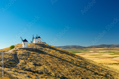 Cuadro en lienzo La Mancha windmill in Consuegra, Spain