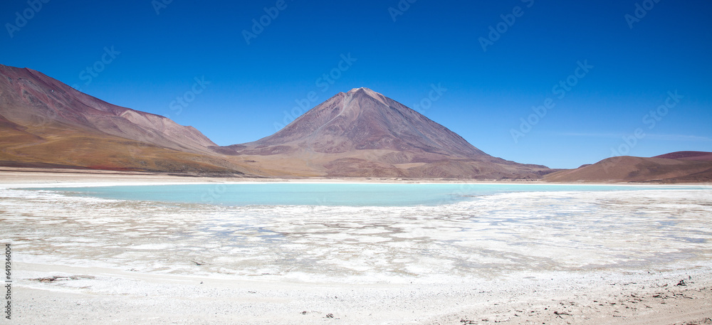 Laguna verde and volcano Licancabur in background. Bolivia