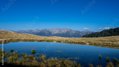 Lac des Grenouilles dans le massif de Belledonne autour de la crête des Mollards