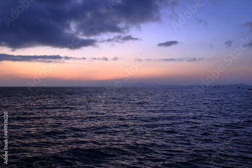 夜明け前の洲本港からの綺麗な景色