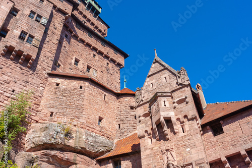 Aufblick zu den Turmbauten von Château du Haut Koenigsbourg bei Orschwiller. Departement Bas-Rhin in der Region Elsass in Frankreich photo