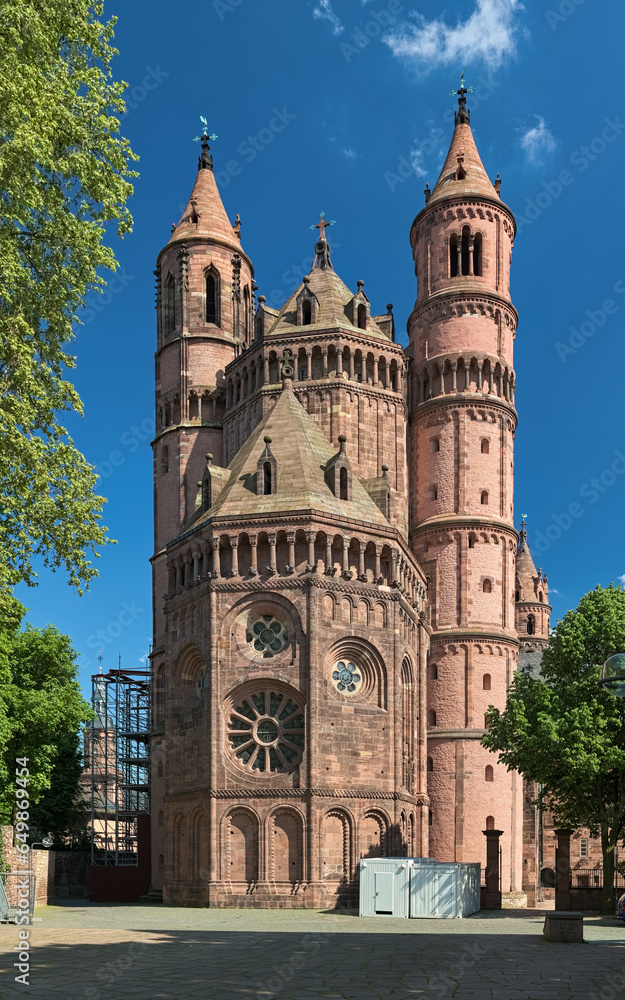 West facade of Worms Cathedral, Germany. The cathedral was built from about 1130 to 1181. This is one of the three Rhenish imperial cathedrals besides the Mainz Cathedral and Speyer Cathedral.