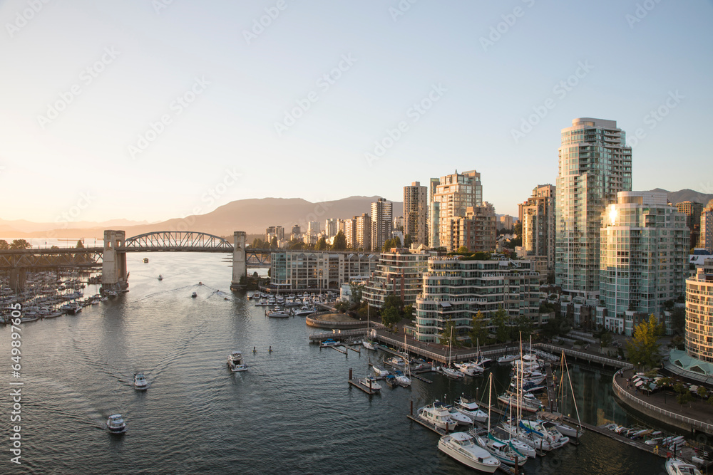 Fototapeta premium Beautiful view of Vancouver Bay in Vancouver, Canada