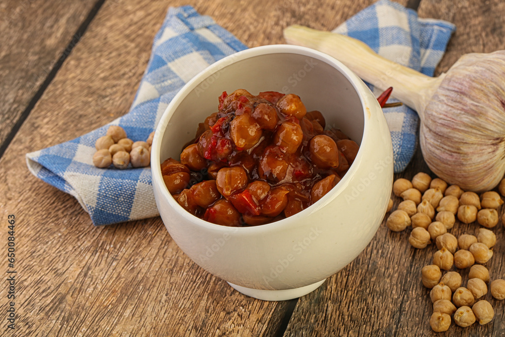 Baked chickpea with tomato sauce