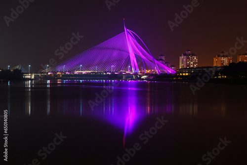 Jembatan besi Putrajaya
