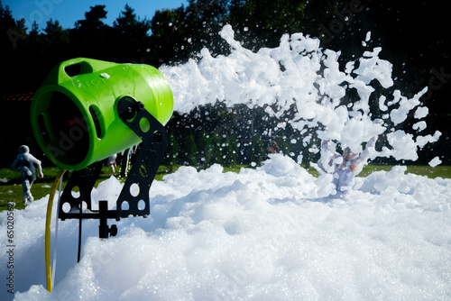 Equipment for launching foam from soap at a foam party