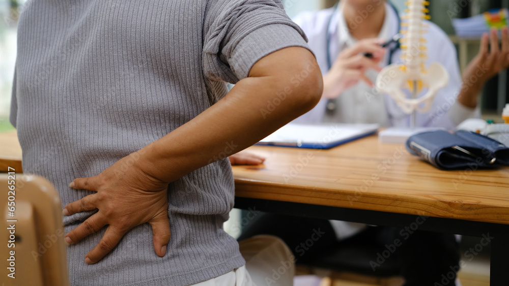 woman at the doctor office come to consult about her health