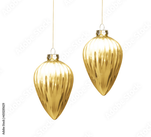 Goldene Weihnachtskugeln freigestellt vor weissem Hintergrund