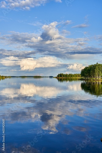 Fototapeta Naklejka Na Ścianę i Meble -  Scenic view of Kemijarvi Lake in Eastern Lapland, Finland