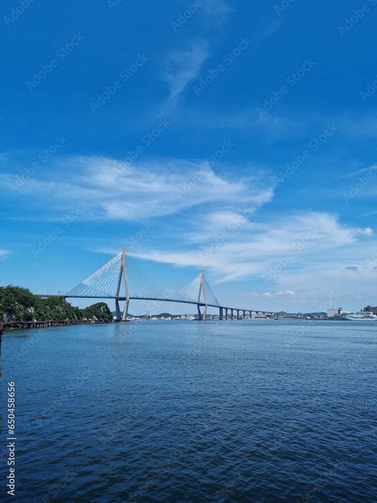 This is a seascape with Mokpo Bridge visible.