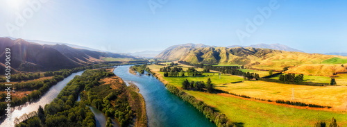 D NZ Kurow 2 north mid pan photo