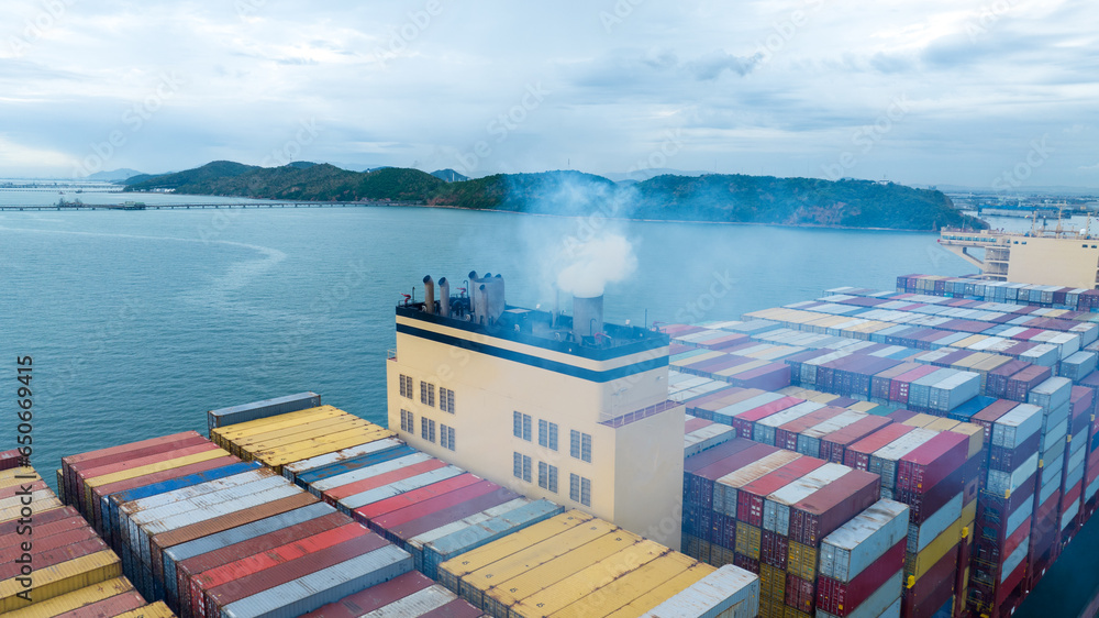 Smoke exhaust gas emissions carbondioxide from cargo lagre ship