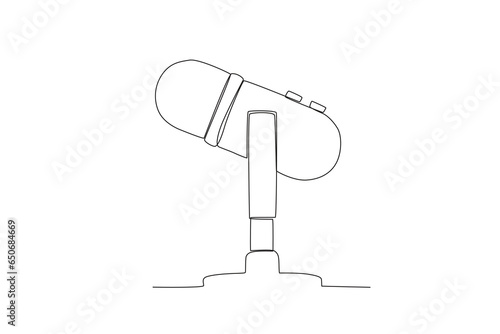 One continuous line drawing of microphone and silencer to record a podcast
