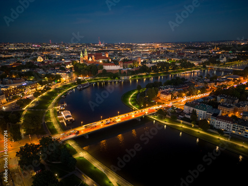 Kraków - widok na nocny Wawel