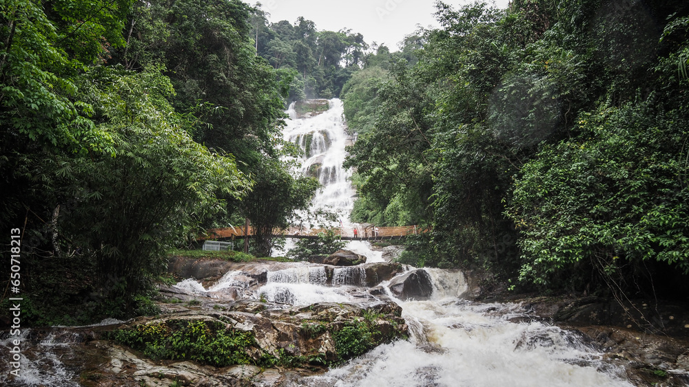 Lata Kinjang Waterfall in Malaysia - obrazy, fototapety, plakaty 