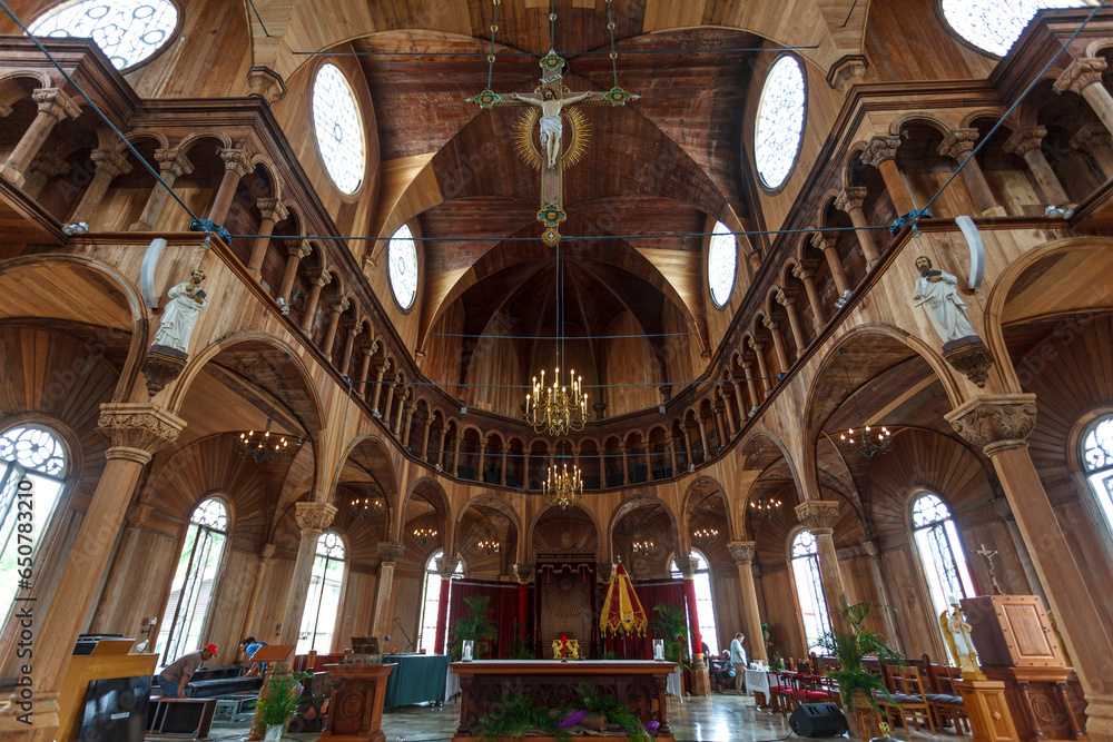 Fototapeta premium Interior of the Saint Peter and Paul cathedral, Paramaribo, Suriname, South America