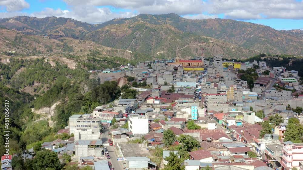 Comitancillo, San Marcos, Guatemala, Dron 4K, Dolly In del Centro del pueblo Comitancillo, San Marcos, Guatemala, Dron 4K, Dolly In del Centro del pueblo