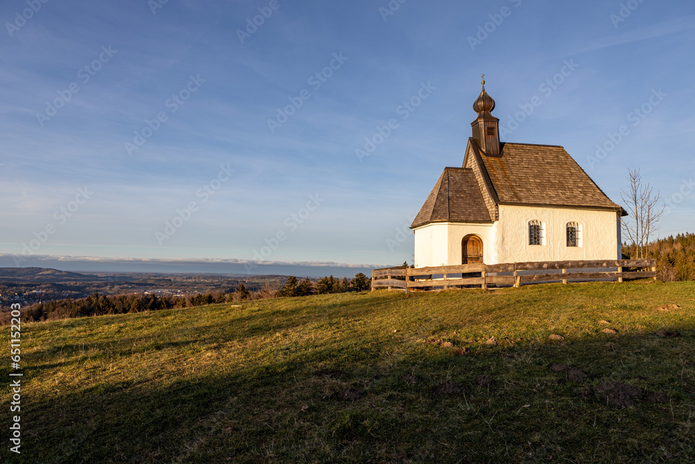 kleine Kapelle am Berg, Blick ins Tal