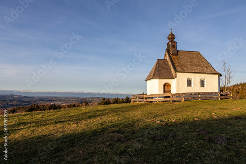 kleine Kapelle am Berg, Blick ins Tal
