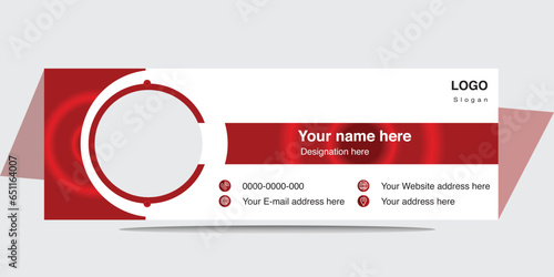 Free vector email signature template or email footer and personal social media cover design. new idea 