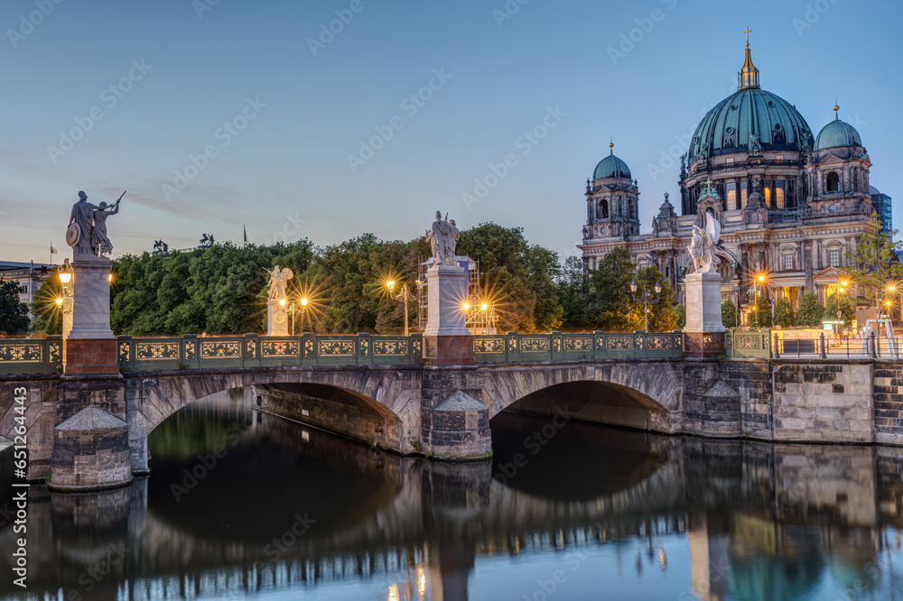 The Berlin Cathedral and a bridge over the river at dawn