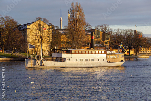 Canvas Print View of a ship in the river in a city