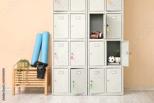 Modern locker and drawer wi...