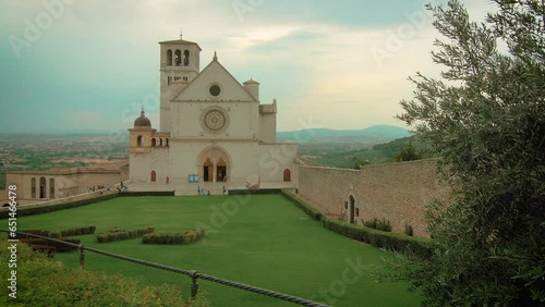 Assisi, Italia, vista delle chiesa di san Francesco photo