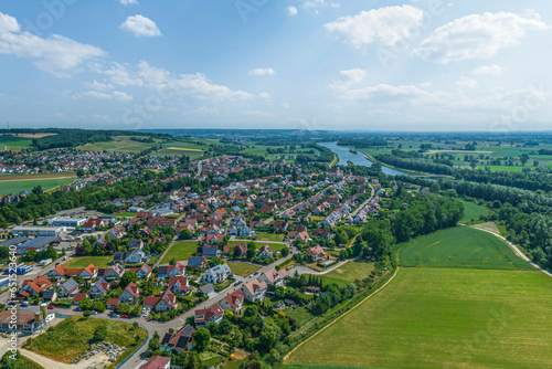 Ausblick auf Tapfheim, Donaumünster und das Donautal aus der Luft