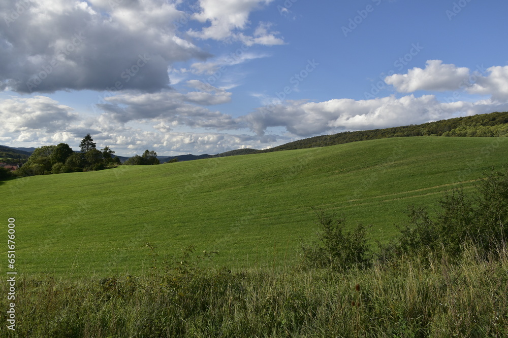 Obraz premium Natur und Wolken zwischen Alfeld und Einbeck