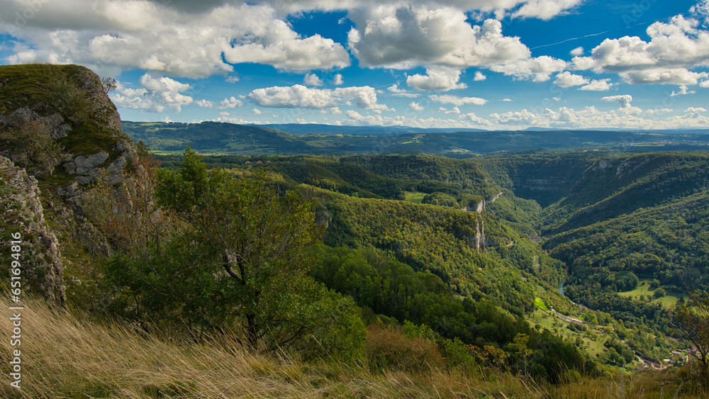 Blick vom Rocher de Hautepierre im Doubs 