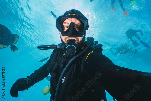 selfie of a scubadiver in the great barrier reef