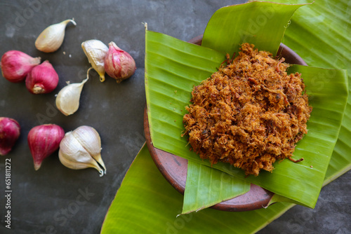 abon made of meat, minced meat dishes made with brown sugar and dried, preserved foods. Indonesian Asian food