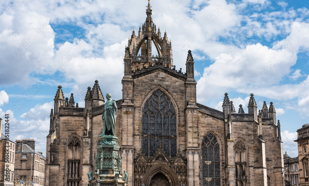 Main facade of St. Giles' Cathedral in the medieval city of Edinburgh, Scotland.